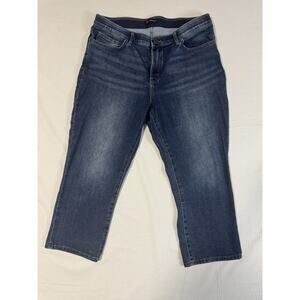 Lee Regular Fit mid-rise Capri Blue Jeans- Women’s Size 16 Stretch